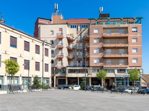 Piazza Vittorio Emanuele, 6