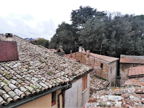 Via Porta S. Leonardo, 18