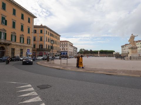 Piazza della Repubblica, 67