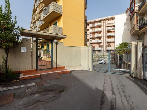 Via Salvatore Vigo, 95