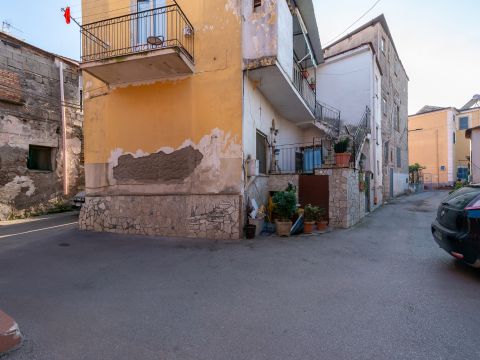 Via Casa D'Antuono, 141