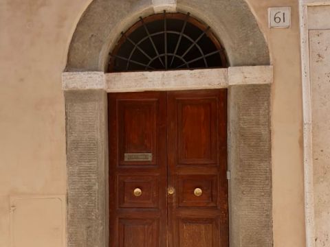 Via dei Chiavari, 61