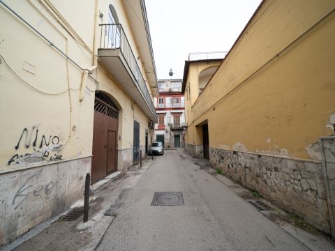 VIA PRINCIPESSA MARGHERITA  10