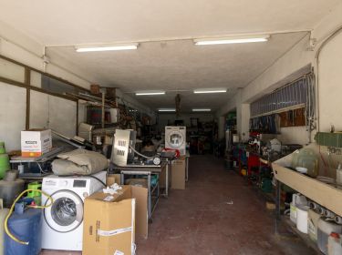 Laboratorio in vendita