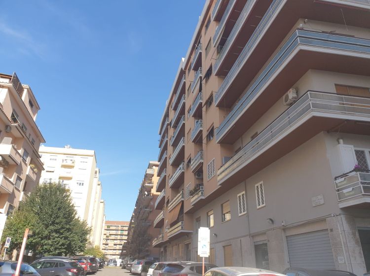 Monolocale in affitto, via Giulio Cesare Cordara  36, Appio Latino, Roma