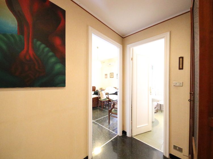 Appartamento in vendita, via Aldo Manuzio  26, San Fruttuoso, Genova