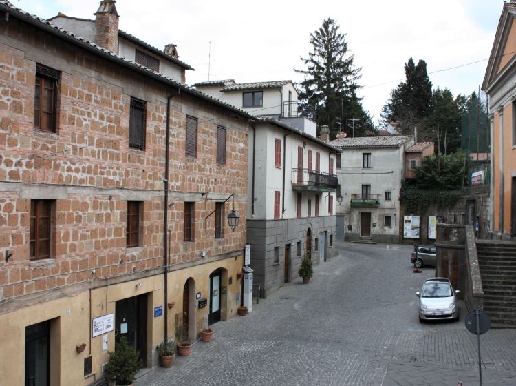 Bilocale in vendita, via XV Maggio  52, Acquapendente