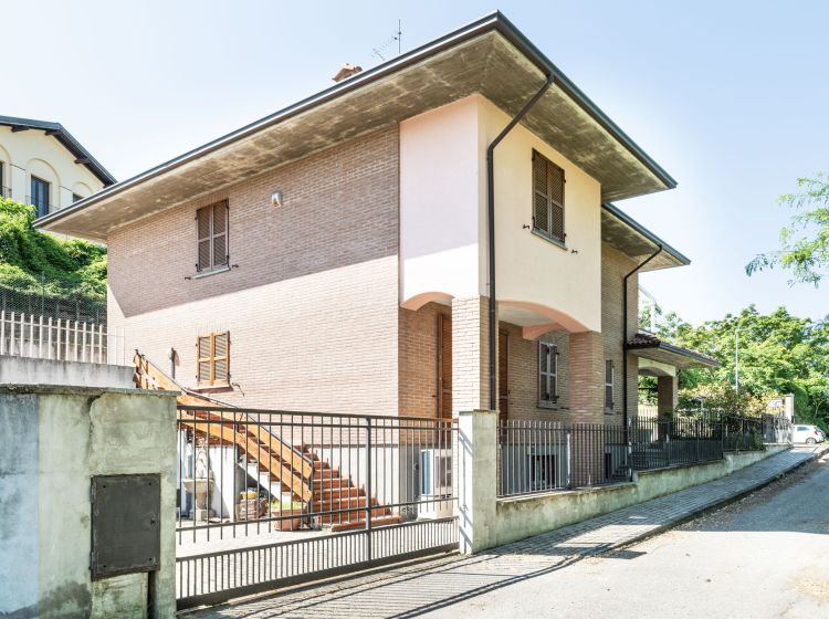 Villa in vendita, Vicolo Strada Nuova  41, Montebello Della Battaglia