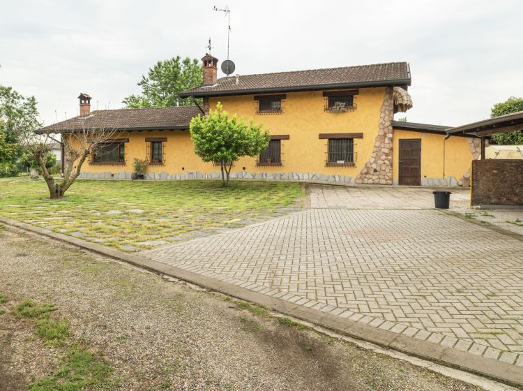 Villa in vendita, Strada Birosla  3, Gropello Cairoli