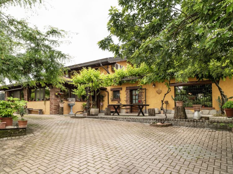 Villa in vendita, Strada Birosla  3, Gropello Cairoli