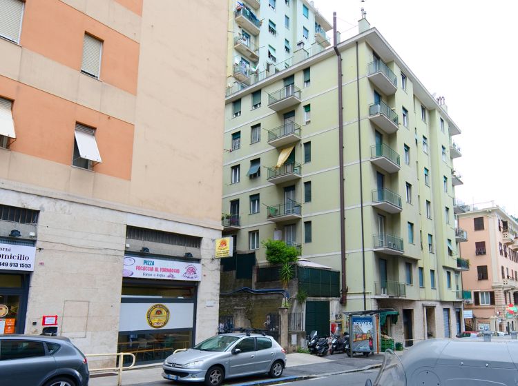 Appartamento in vendita, via Leonardo Montaldo  55, Marassi, Genova