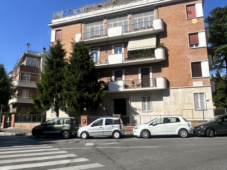 Trilocale in vendita, viale delle Medaglie d'Oro  406, Balduina, Roma