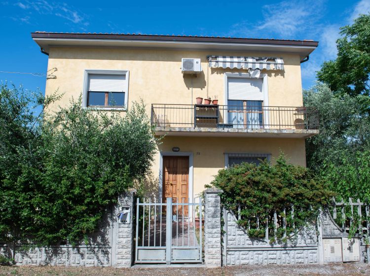 Villa in vendita, via del Ponte  73, Fano