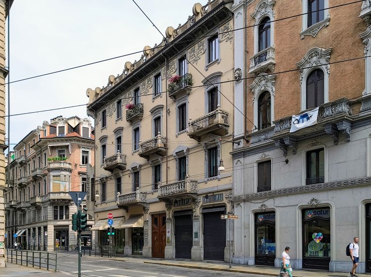 Mansarda in affitto, via Antonio Bertola  20, Centro, Torino