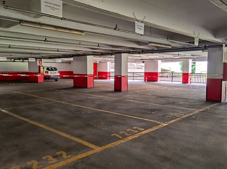 Posto auto in vendita, Corso Svizzera  185, San Donato, Torino