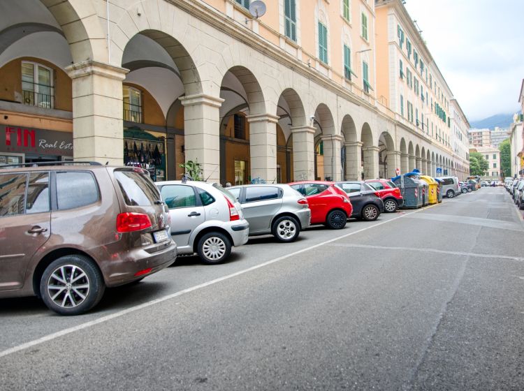 Quadrilocale in vendita, via Giuseppe Biancheri  11, Sestri Ponente, Genova