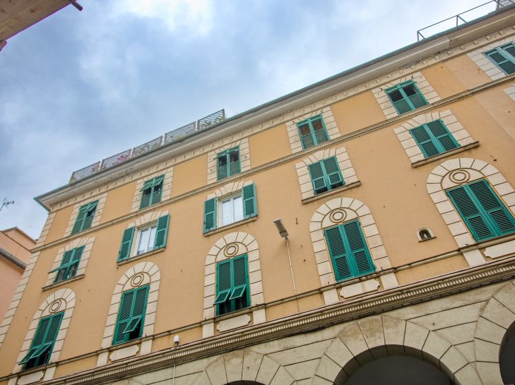 Quadrilocale in vendita, via Giuseppe Biancheri  11, Sestri Ponente, Genova