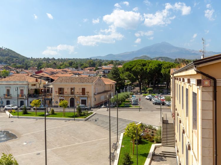 Trilocale in vendita, Piazza Vittorio Emanuele  6, Nicolosi