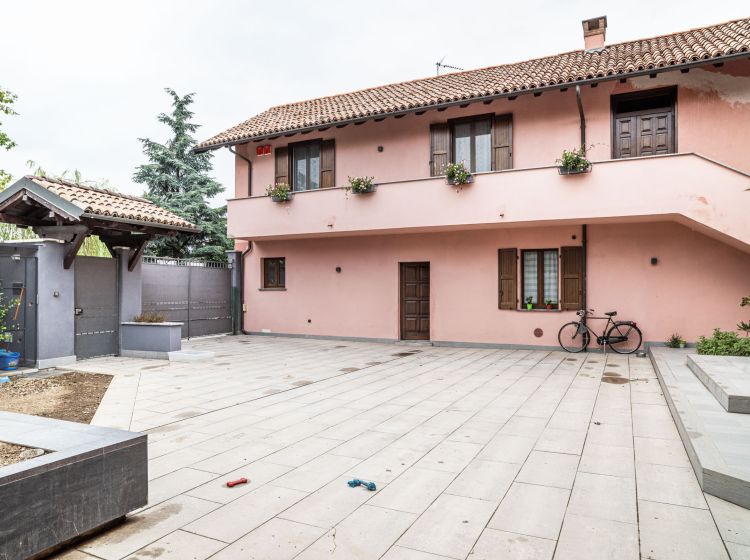 Villa in vendita, via Bercleda  36, Vigevano