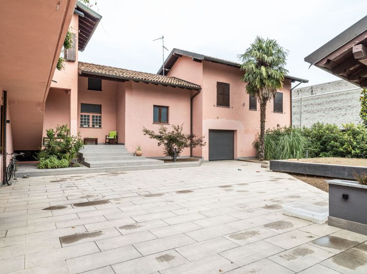 Villa in vendita, via Bercleda  36, Vigevano