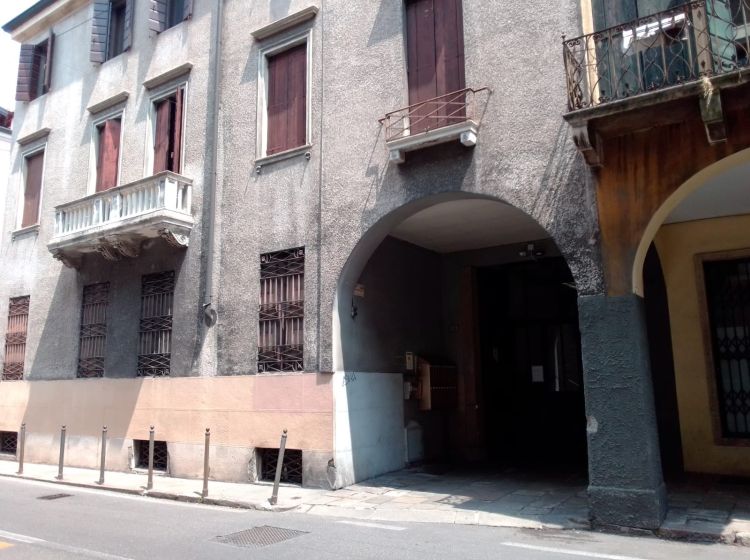 Bilocale in vendita, via Beato Pellegrino  14, Piazza Mazzini, Padova