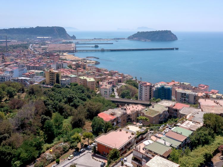 Appartamento in vendita, via San Gennaro Agnano  92, Bagnoli, Napoli