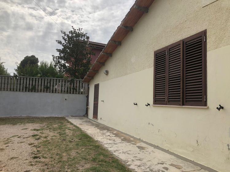 Casale in vendita, Strada Provinciale 45, Villa Raspa, Spoltore