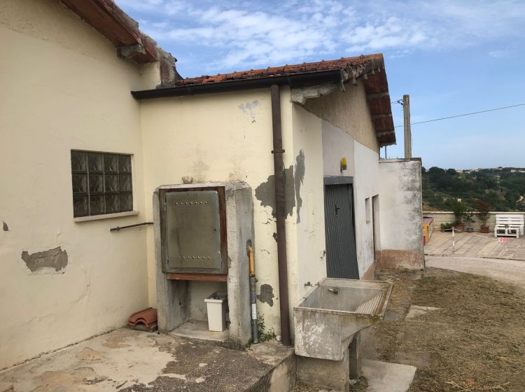 Casale in vendita, Strada Provinciale 45, Villa Raspa, Spoltore