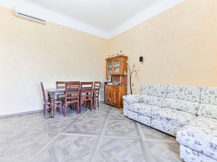 Trilocale in vendita, viale Umbria  29, Porta Romana, Milano