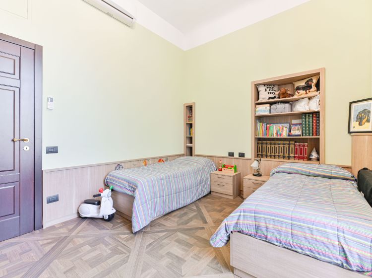 Trilocale in vendita, viale Umbria  29, Porta Romana, Milano