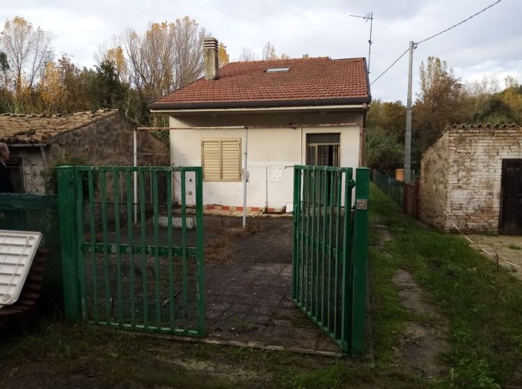 Villa in vendita, via Tufara  18, Piano d&#039;Orta, Bolognano