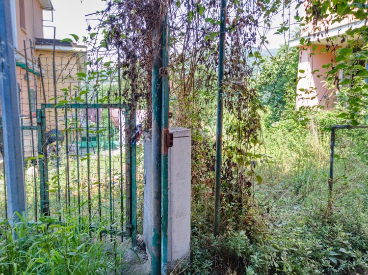 Villa in vendita, via delle Tofane  34, Rivarolo, Genova