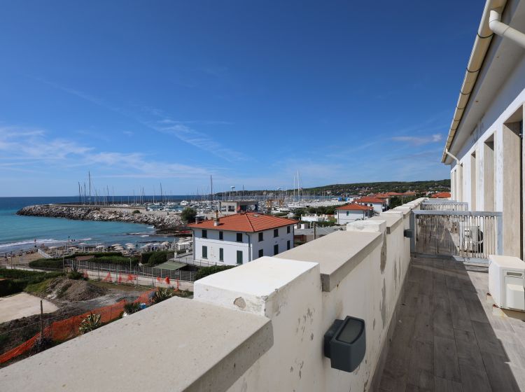 Albergo in vendita, via Trieste  51, Rosignano Solvay, Rosignano Marittimo