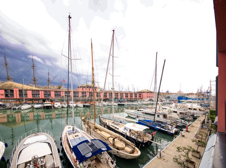 Trilocale in vendita, Molo Ponte Morosini  6, Centro Storico, Genova