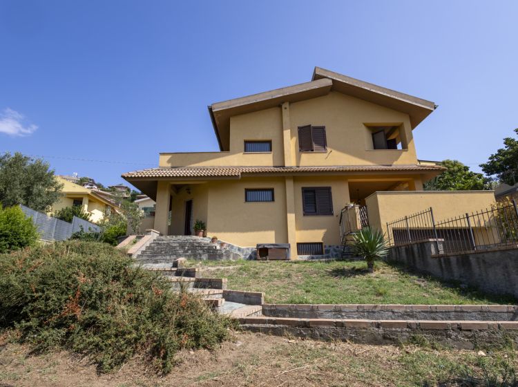 Villa in vendita, LOCALITA' BUDA, Gimigliano