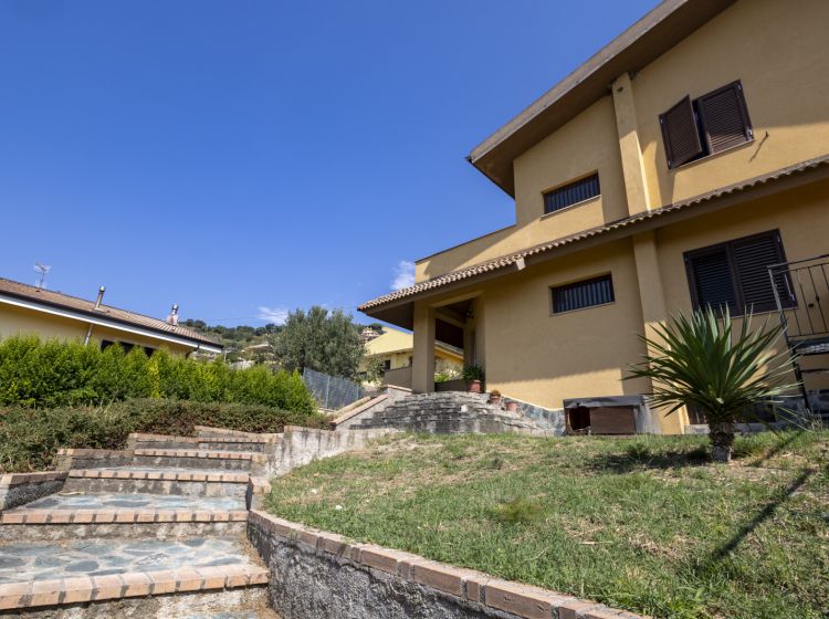 Villa in vendita, LOCALITA&#039; BUDA, Gimigliano