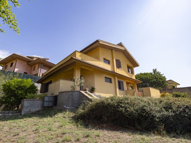 Villa in vendita, LOCALITA&#039; BUDA, Gimigliano