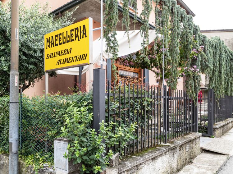 Negozio in vendita, Frazione Montefedele  12BIS, Montu Beccaria