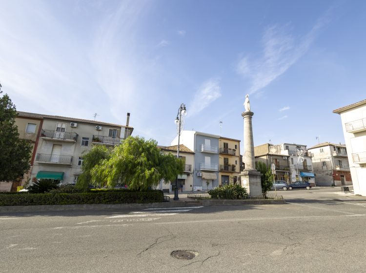 Quadrilocale in vendita, viale Guglielmo Sabatini  2, Borgia