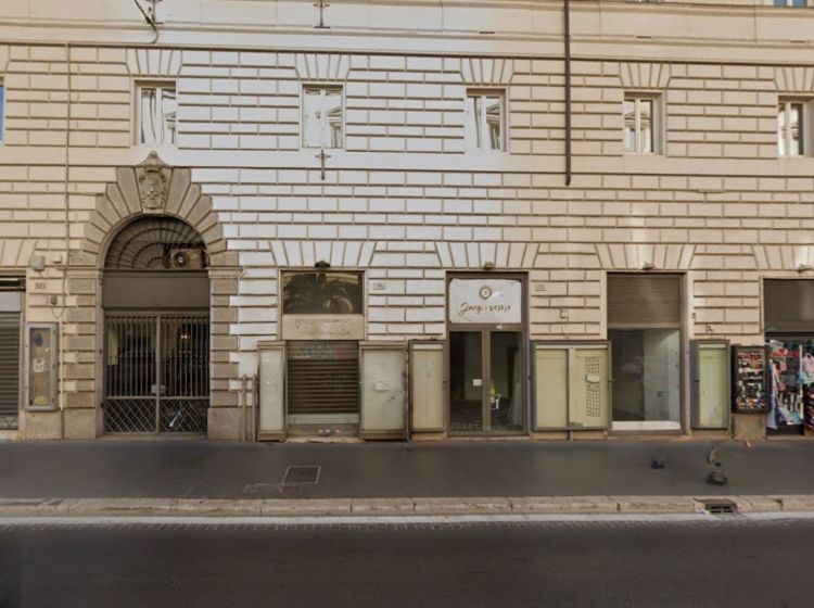 Negozio in affitto, via Nazionale  182, Centro Storico, Roma