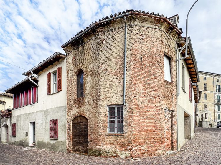 Terratetto plurifamiliare in vendita, via Circonvallo  86, Montù Beccaria