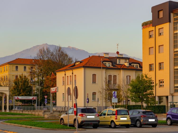 Ufficio in vendita, via Natalia Ginzburg  1, Ivrea