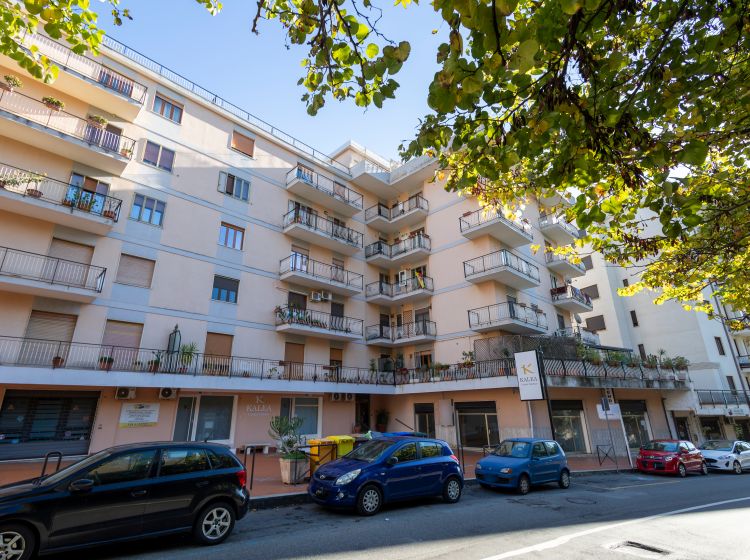 Appartamento in vendita, viale dei Normanni  57, Centro Storico, Catanzaro