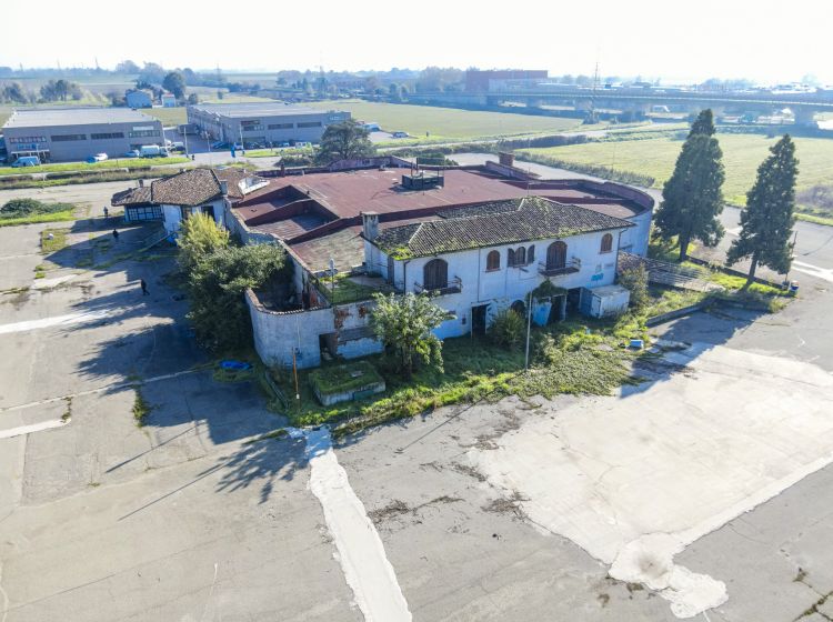 Centro commerciale in vendita, Strada Provinciale 63 R  68, Gualtieri