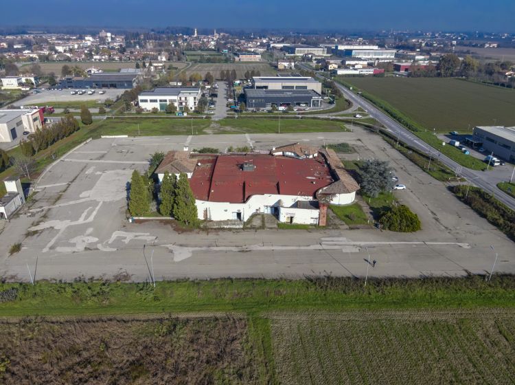 Centro commerciale in vendita, Strada Provinciale 63 R  68, Gualtieri