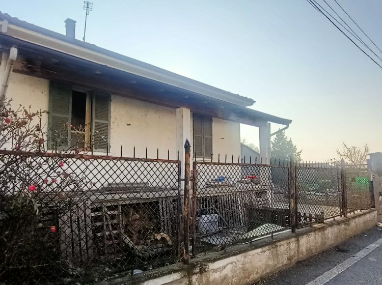 Villa in vendita, via Cavallera  7, Frascarolo