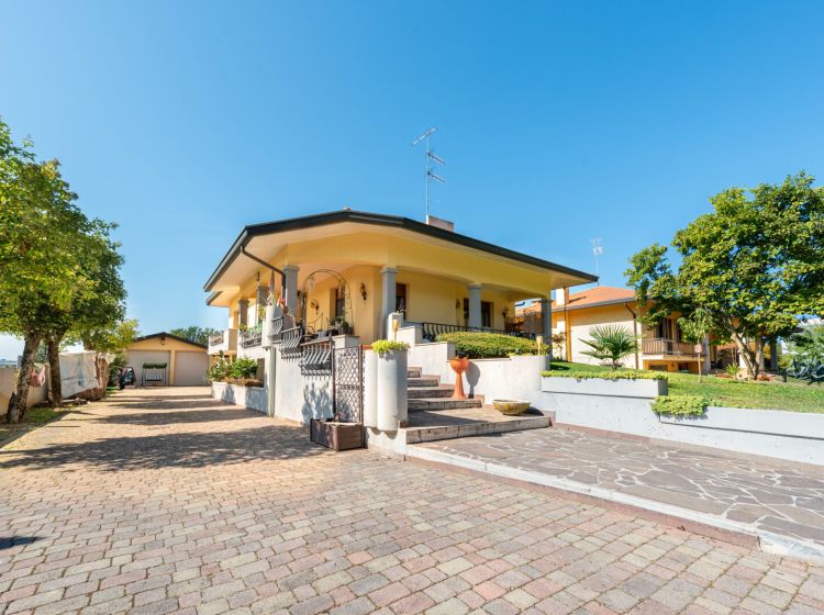 Villa in vendita, via Pordenone  1, Cinto Caomaggiore
