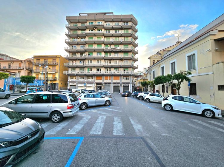 Quadrilocale in vendita, Piazza Annunziata  4, Angri